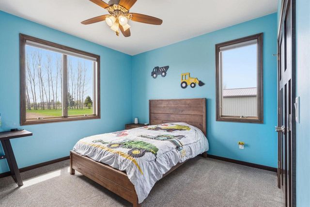 932 MEADOWLARK ROAD, De Pere, WI 54115