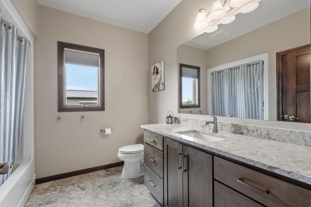 932 MEADOWLARK ROAD, De Pere, WI 54115