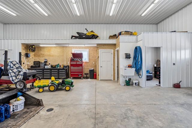932 MEADOWLARK ROAD, De Pere, WI 54115