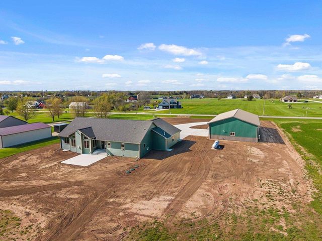 932 MEADOWLARK ROAD, De Pere, WI 54115