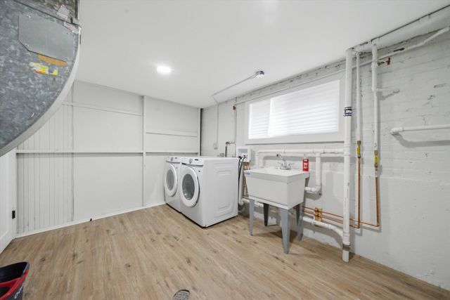 3829 W Chase Avenue, Lincolnwood, IL 60712