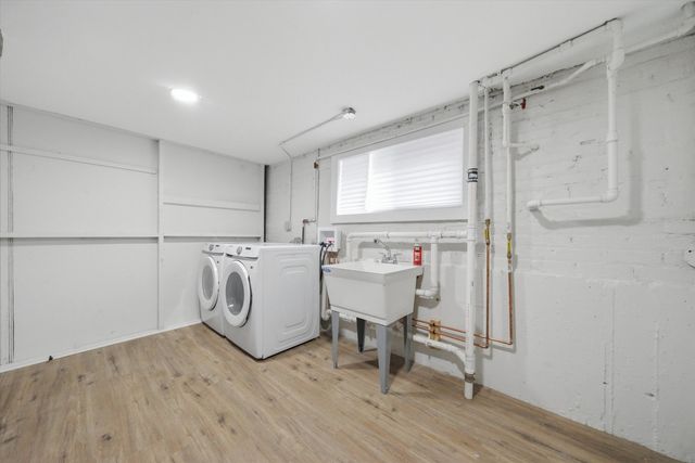 3829 W Chase Avenue, Lincolnwood, IL 60712