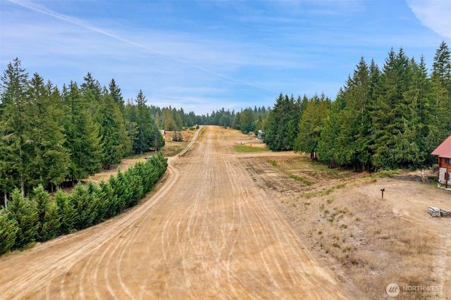 9048 NW Holly Road, Bremerton, WA 98312
