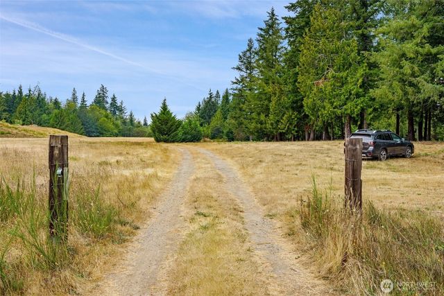 9048 NW Holly Road, Bremerton, WA 98312