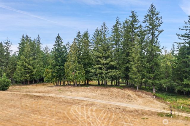 9048 NW Holly Road, Bremerton, WA 98312