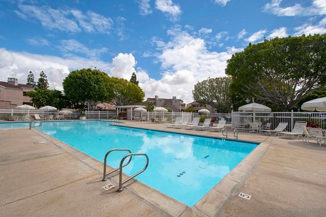 7127 Camino Degrazia 130, San Diego, CA 92111