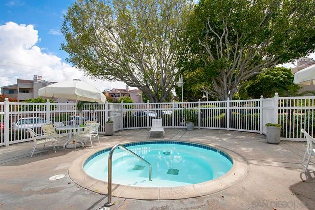 7127 Camino Degrazia 130, San Diego, CA 92111