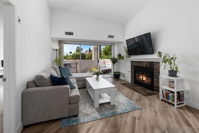 7127 Camino Degrazia 130, San Diego, CA 92111