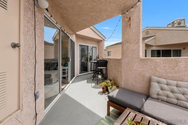 7127 Camino Degrazia 130, San Diego, CA 92111