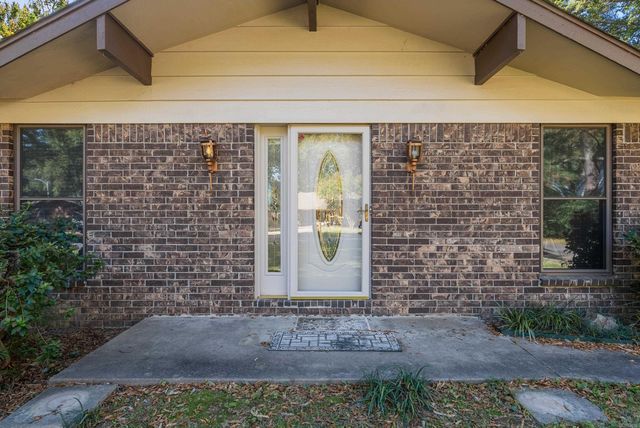 13 Oakdale Dr, Conway, AR 72034