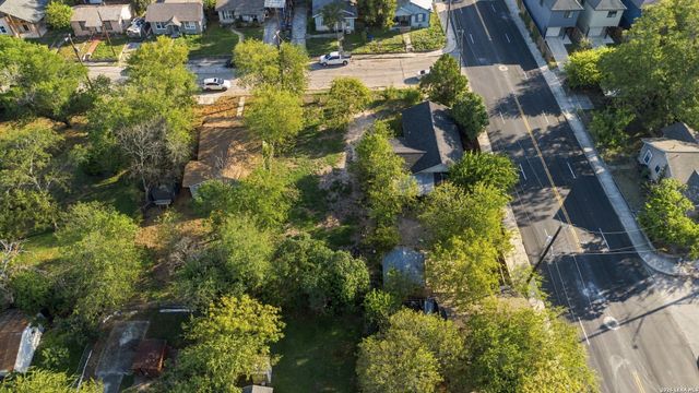 1707 N CENTER ST, San Antonio, TX 78202