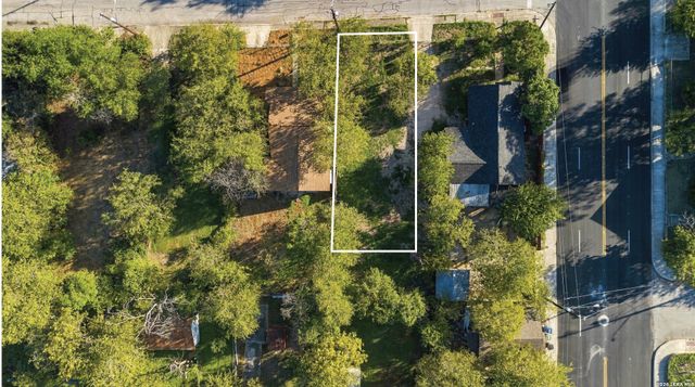1707 N CENTER ST, San Antonio, TX 78202