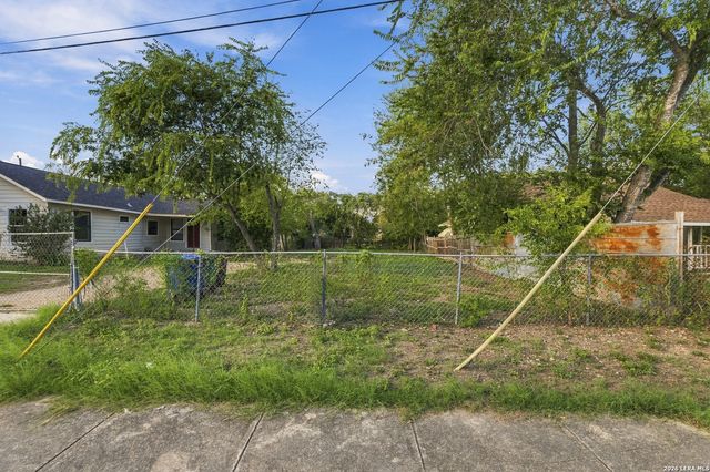 1707 N CENTER ST, San Antonio, TX 78202
