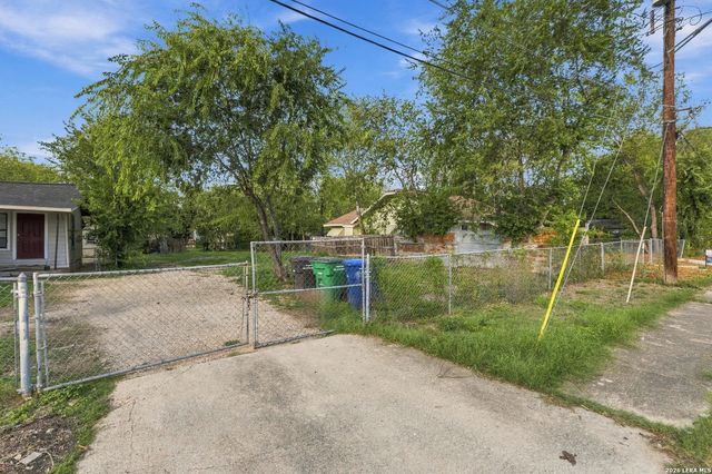 1707 N CENTER ST, San Antonio, TX 78202