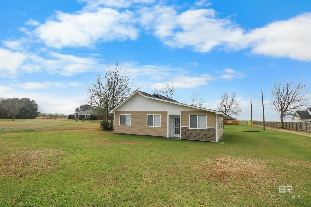 17622 Brewer Road, Foley, AL 36535