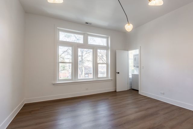 3211 W LeMoyne Avenue CH2, Chicago, IL 60651