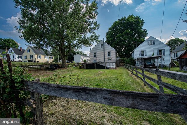 816 MCALLISTER ST, Hanover, PA 17331