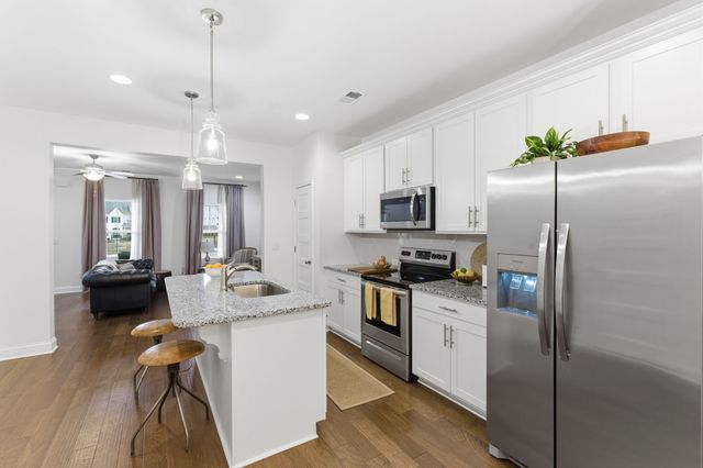 612 Vintage Green Ln, Franklin, TN 37064