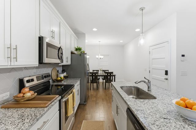 612 Vintage Green Ln, Franklin, TN 37064