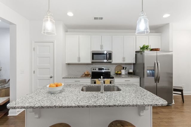 612 Vintage Green Ln, Franklin, TN 37064