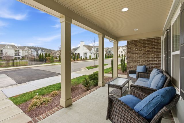 612 Vintage Green Ln, Franklin, TN 37064