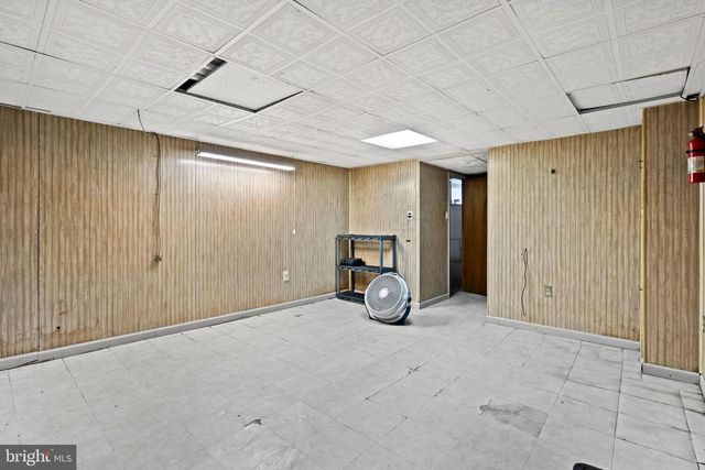 221 WIDENER ST, Philadelphia, PA 19120