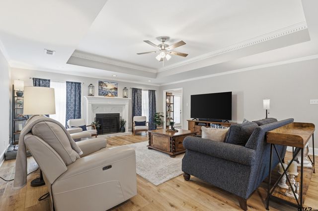 105 Cheyenne Trl, Gilmer, TX 75644