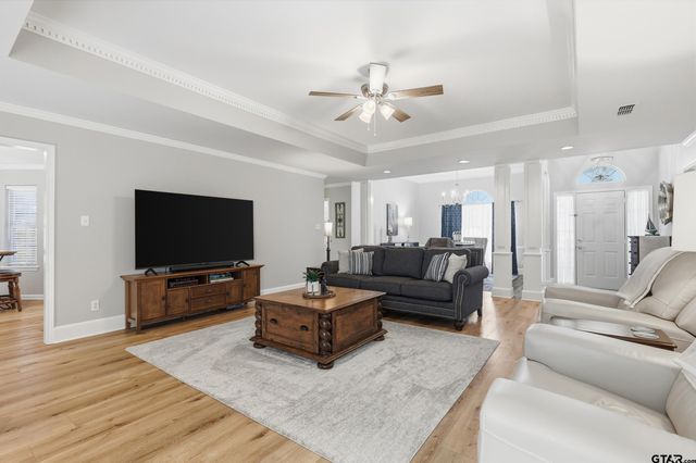 105 Cheyenne Trl, Gilmer, TX 75644