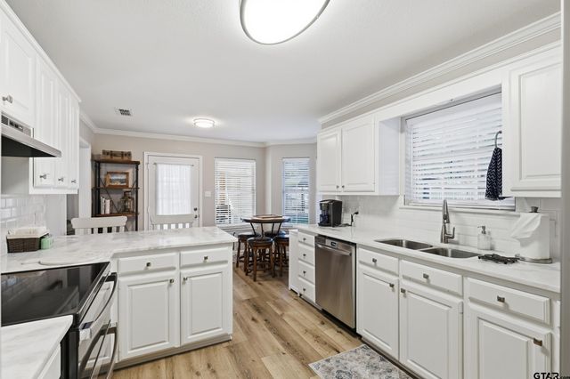 105 Cheyenne Trl, Gilmer, TX 75644