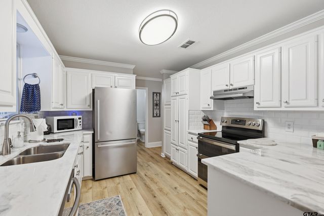 105 Cheyenne Trl, Gilmer, TX 75644