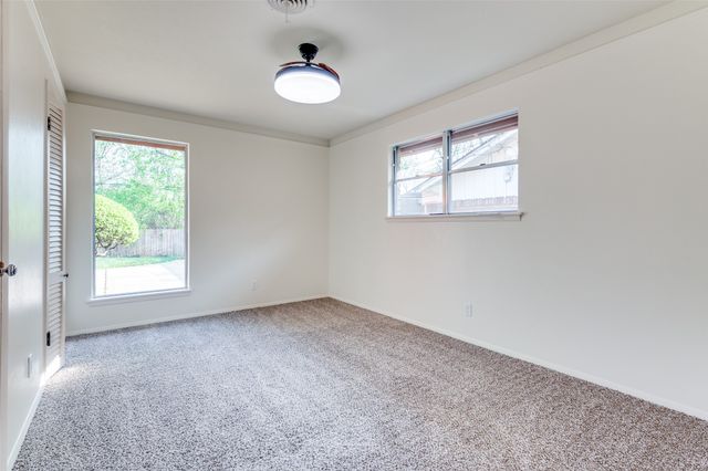 6809 Yolanda Drive, Fort Worth, TX 76112