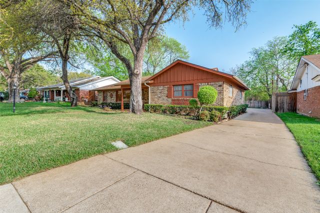 6809 Yolanda Drive, Fort Worth, TX 76112