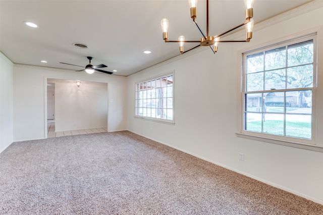 6809 Yolanda Drive, Fort Worth, TX 76112