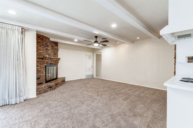 6809 Yolanda Drive, Fort Worth, TX 76112