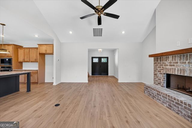 1518 The rock Road, Thomaston, GA 30286