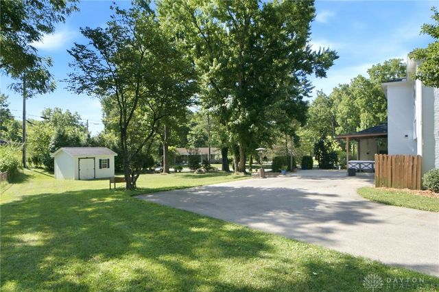 2715 Blue Rock Drive, Beavercreek, OH 45434
