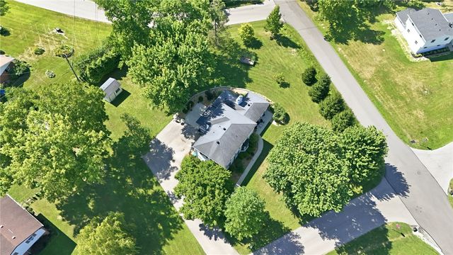 2715 Blue Rock Drive, Beavercreek, OH 45434