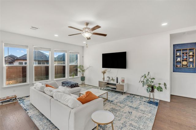 111 Fortuna CT, Liberty Hill, TX 78642