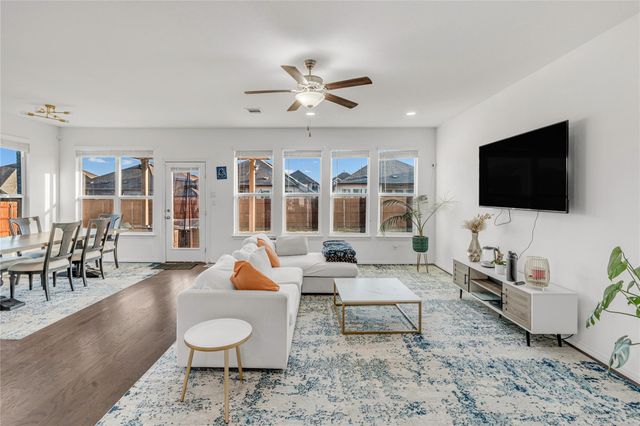 111 Fortuna CT, Liberty Hill, TX 78642