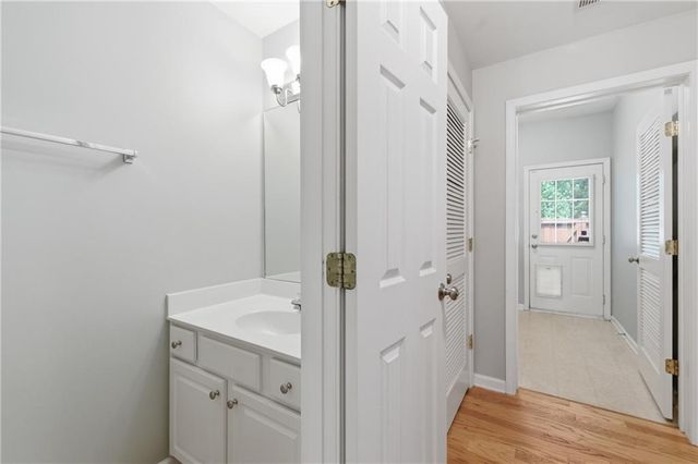 4011 Edgecomb Drive, Roswell, GA 30075