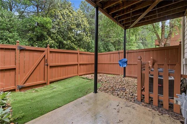 4011 Edgecomb Drive, Roswell, GA 30075