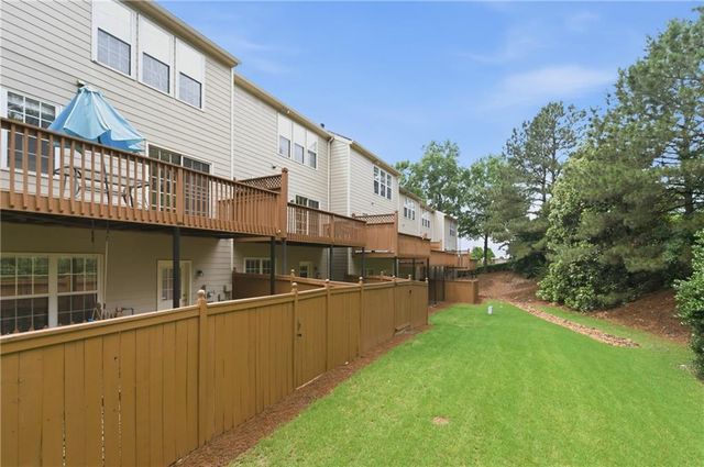 4011 Edgecomb Drive, Roswell, GA 30075