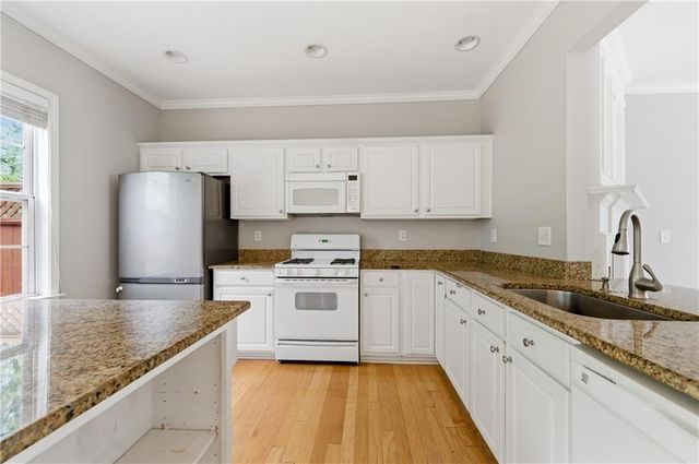 4011 Edgecomb Drive, Roswell, GA 30075