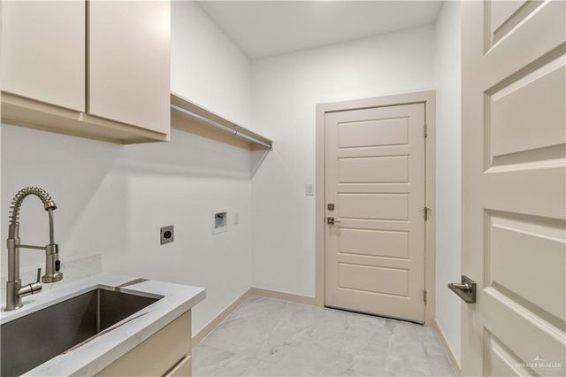 514 Oriole Drive, Los Fresnos, TX 78566