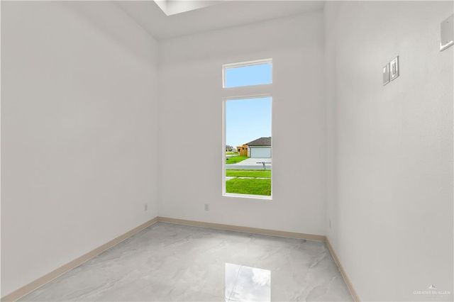 514 Oriole Drive, Los Fresnos, TX 78566