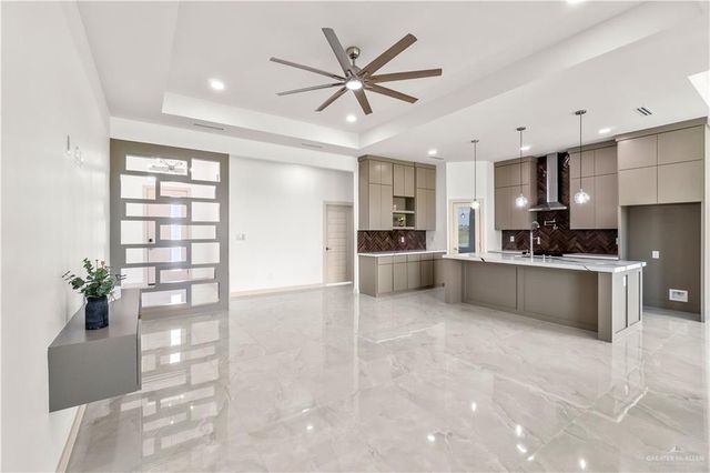 514 Oriole Drive, Los Fresnos, TX 78566