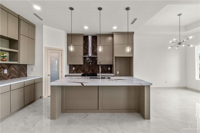 514 Oriole Drive, Los Fresnos, TX 78566