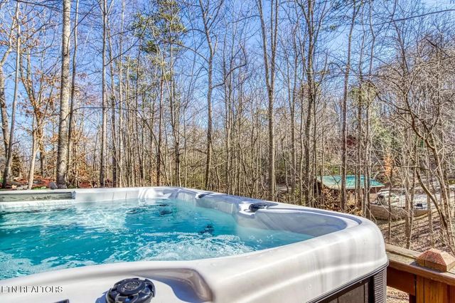 3965 Ole Smoky Way, Sevierville, TN 37862