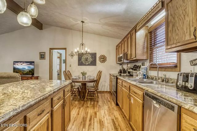 3965 Ole Smoky Way, Sevierville, TN 37862