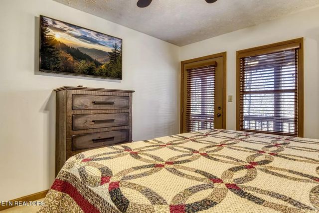 3965 Ole Smoky Way, Sevierville, TN 37862